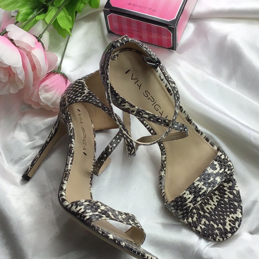 VIA Spiga Heels